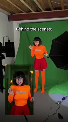 Replying to @Eric A little behind the scenes look of how this video was made! Not seen are all the failed attempts to catch my flashlight 😂 should I make more bts? #behindthescenes #cosplaytransition 
