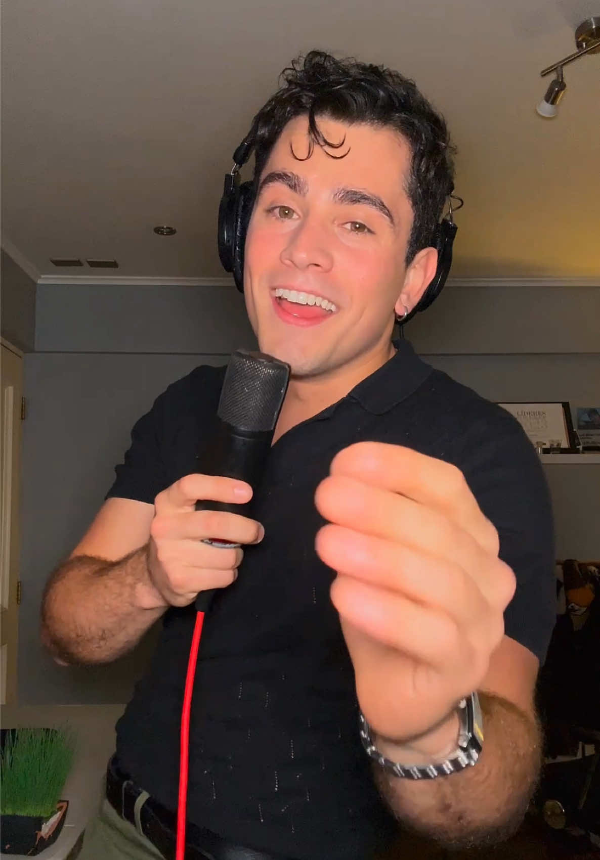 SUAVEMENTE 😏❤️‍🔥 #fyp #Salsa #suavemente #cover #musicalatina #latinmusic #latin #sexy #music #salsamusic #chachacha #bachata #merengue #Viral #trend #sway #elviscrespo #nicoruiz  #henrycavill #musicaromantica #clasicos #salsadancing #expocompositores 