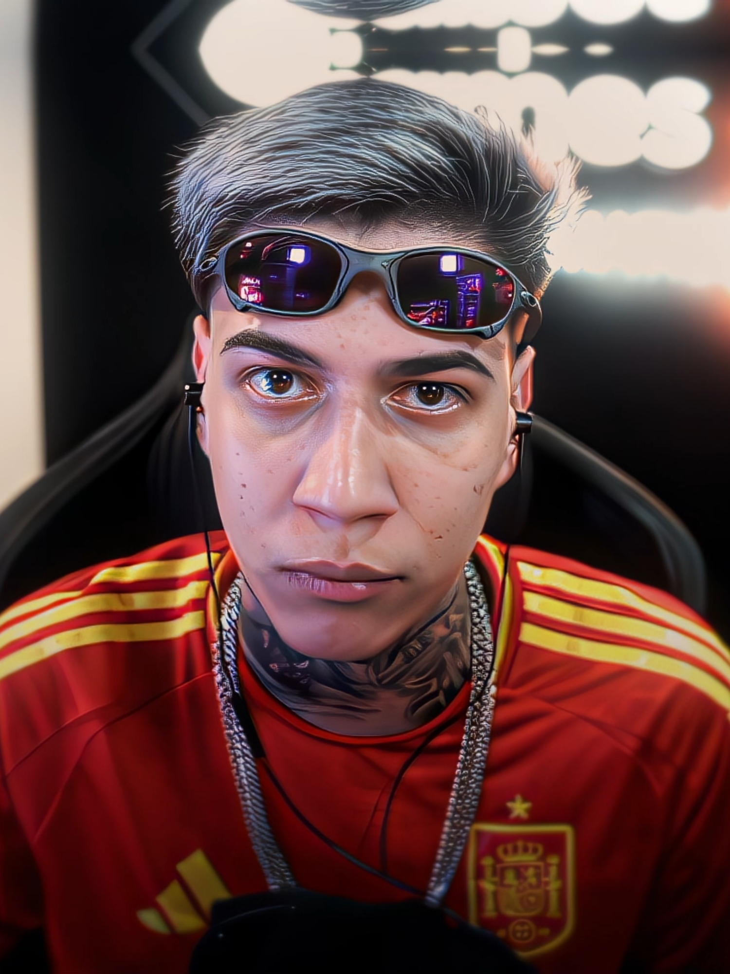 eu to de pé #fyp #yuri22 #edit