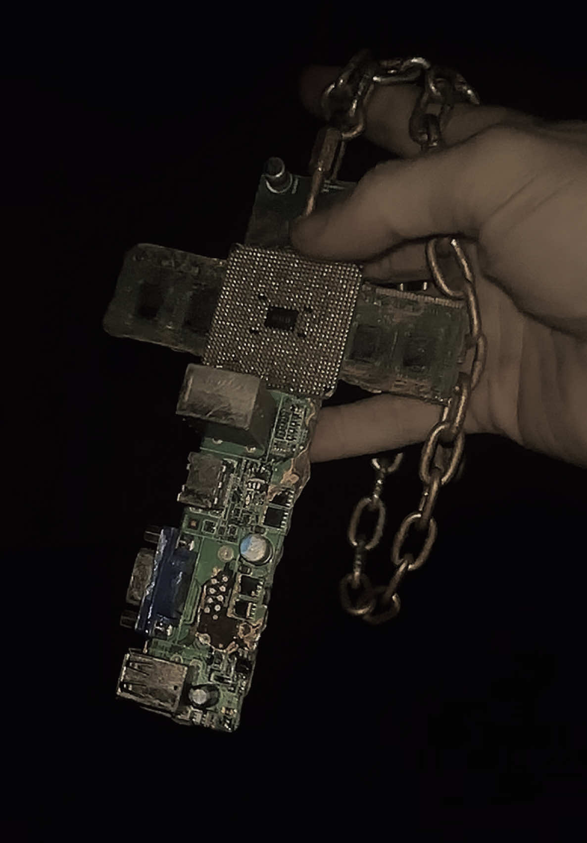 Walking around with a Pentium 4 chain #altfashion #streetwear 