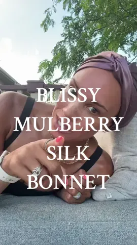 Replying to @Krs10 @Blissy Brand Blissy Mulberry Silk bonnet, 100% mulberry silk. #blissy #blissypillowcase #silkbonnet #sleepingcap #bonnet #bonnetsatin #bonnets #blackgirlhair #hairprotection #frizzyhairtips #damagedhairrepair 