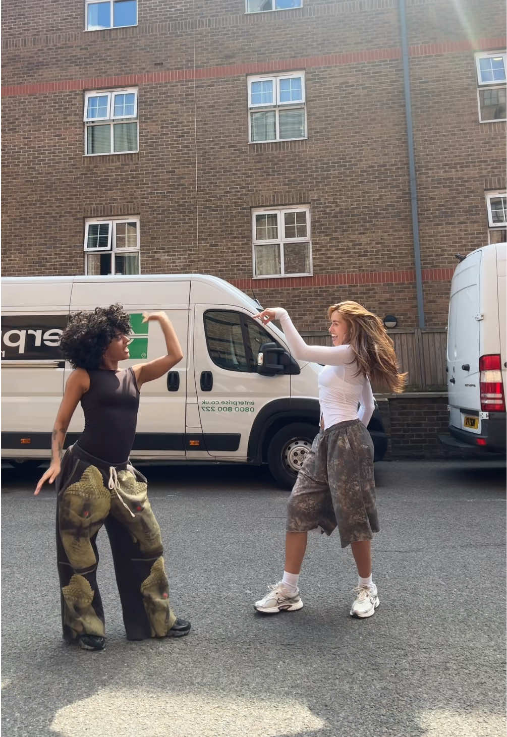 This was our pre show warm up  @Ellerzz dc: @Myke_Livinlegend #lefttoright #lizzo 