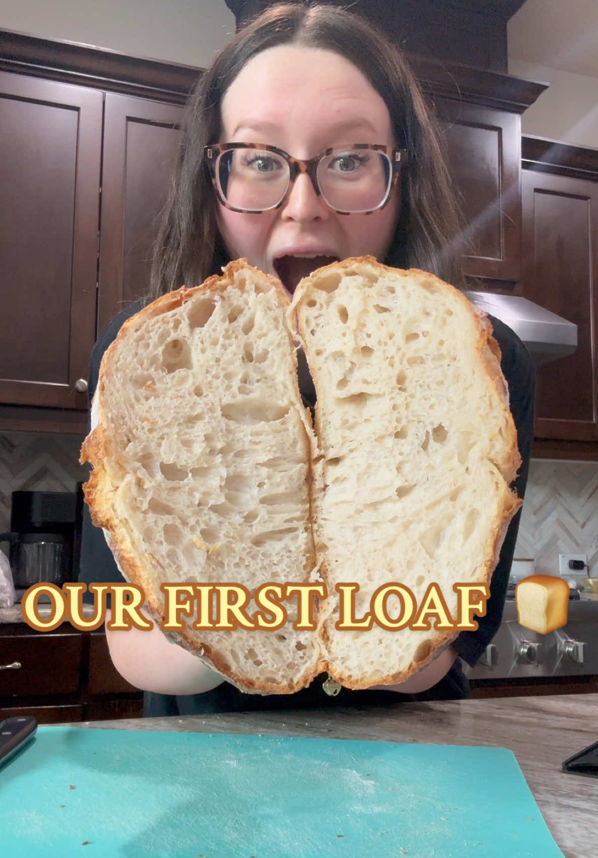⭐️TT SHOP⭐️ OUR FIRST LOAF WITH EVE!!⭐️ SHE CAME OUT BEAUTIFUL! 😭🩷 #tiktokshop #tiktokshopcreatorpicks #tiktokshopfinds #sourdough #sourdoughstarter #eve 