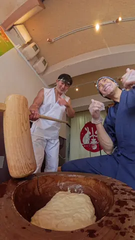 mochimochi pounding! #kyoto #matcha #muscle #fyp #mochimochi 