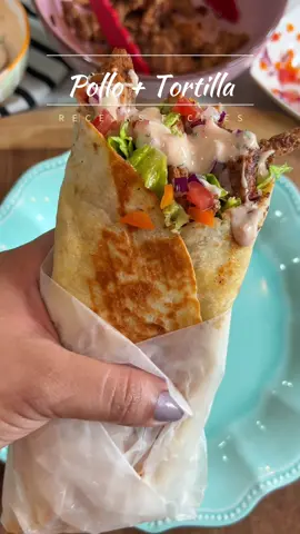 Cena rápida, pechuga y chile chipotle 😋 #Receta #cocina #cenas #wrap #catrachos #honduras #pollo #chipotle #tortilla #recetastiktok #recetasquefuncionan 