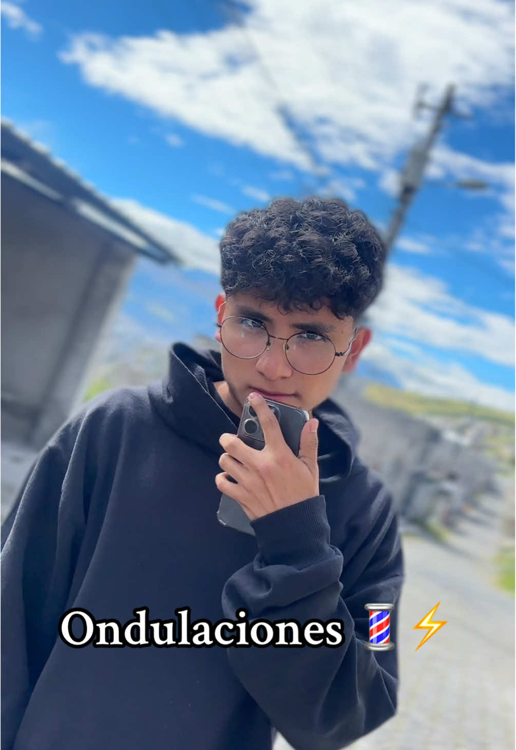 Nos vemos en mi Estudio 💈⚡️  Citas en mi IG 📲 #litquina #semionduladopermanente #mohicano #CapCut 