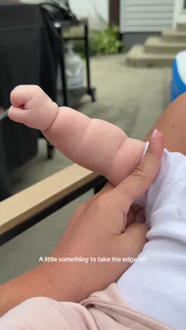 The arm rolls 🥹 #firsttimemom #2monthsold #maternityleave 
