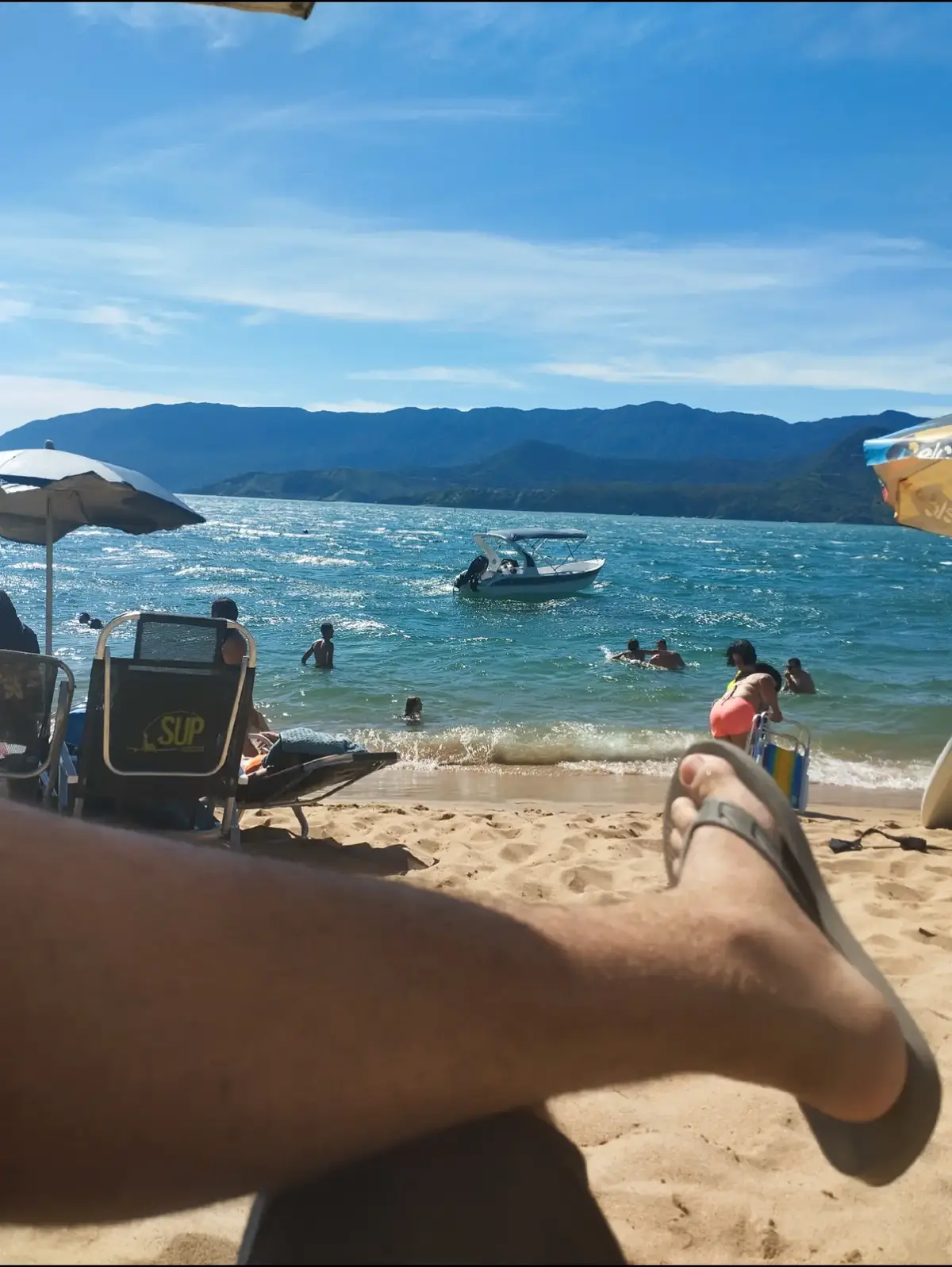É pouco, quero muito mais! Quisera eu viver viajando #viagem #viaje #brasil  #viajandoporelmundo #praia #playa #karolg #Shakira