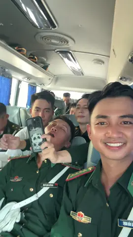 Bạn đừng ngủ khi chúng tôi còn thức 😂#xuhuong #A80 #biênphòng 