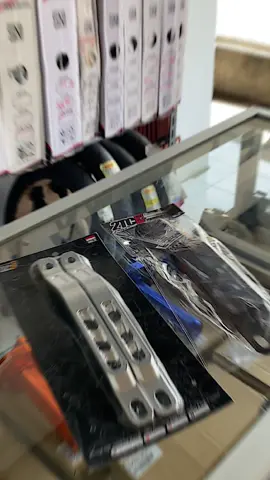 Ready stok Behel samping cnc dari 2TC factory nya guys, untuk looks ini beda dari yang lain guys, warna nya ready di warna hitam dan silver, yang mau gaskeun co di keranjang kuning sekarang juga 🛒👇🏼 #kingpart92 #rxking #rxkingindonesia #rxkingnusantara #fyp #cnc #2tcfactory #behelsamping 