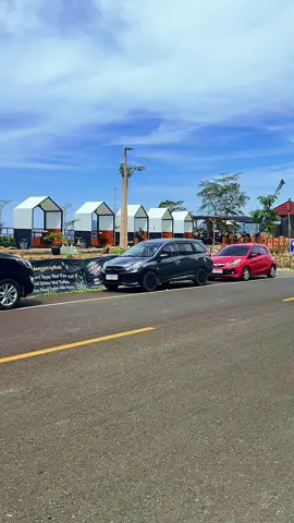 Tempat tongkrongan rekommed banget #viewlangsungpantaisine#makananenak#jlstulungagungviral 