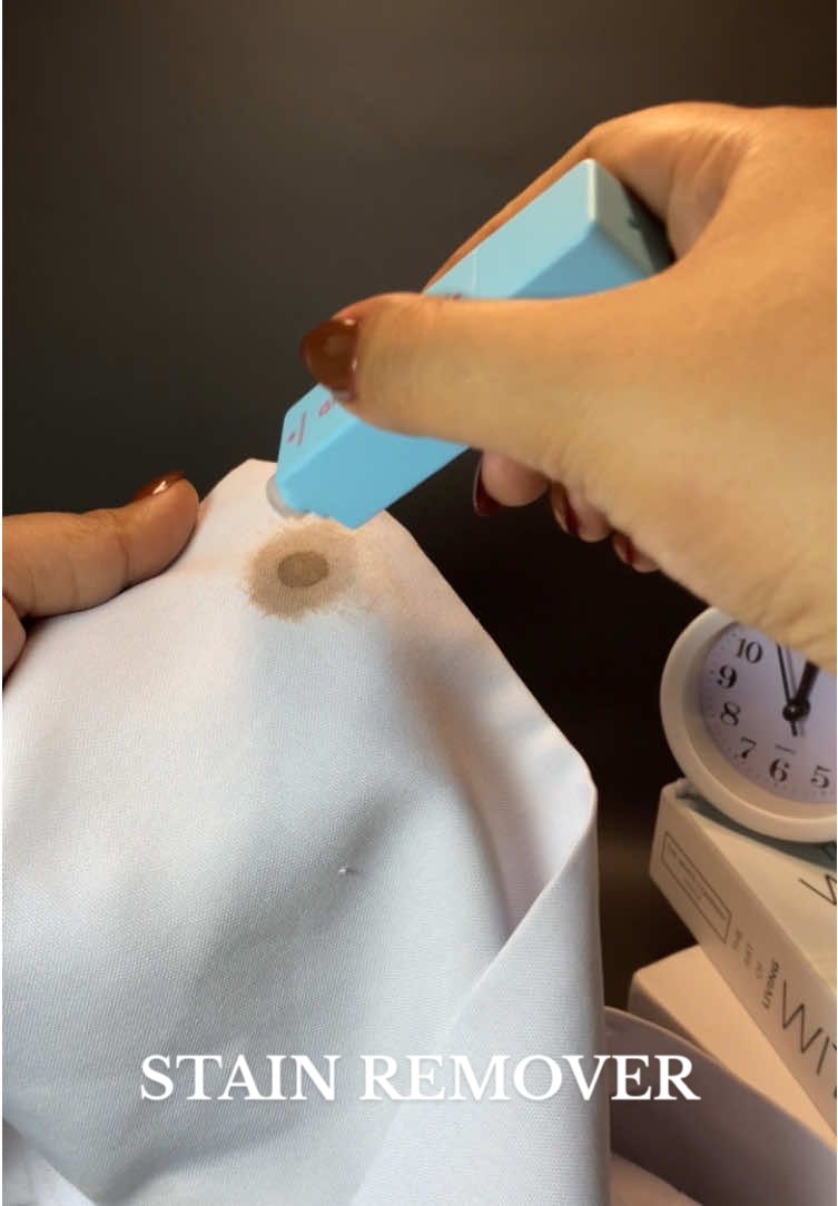 Stain remover keychain #stainremover #stainremoverhack 