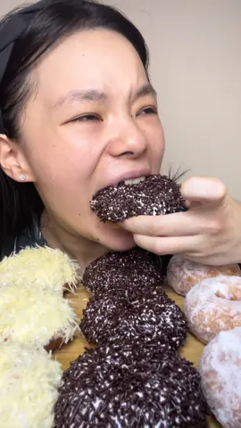 Donat dari @do.bakes