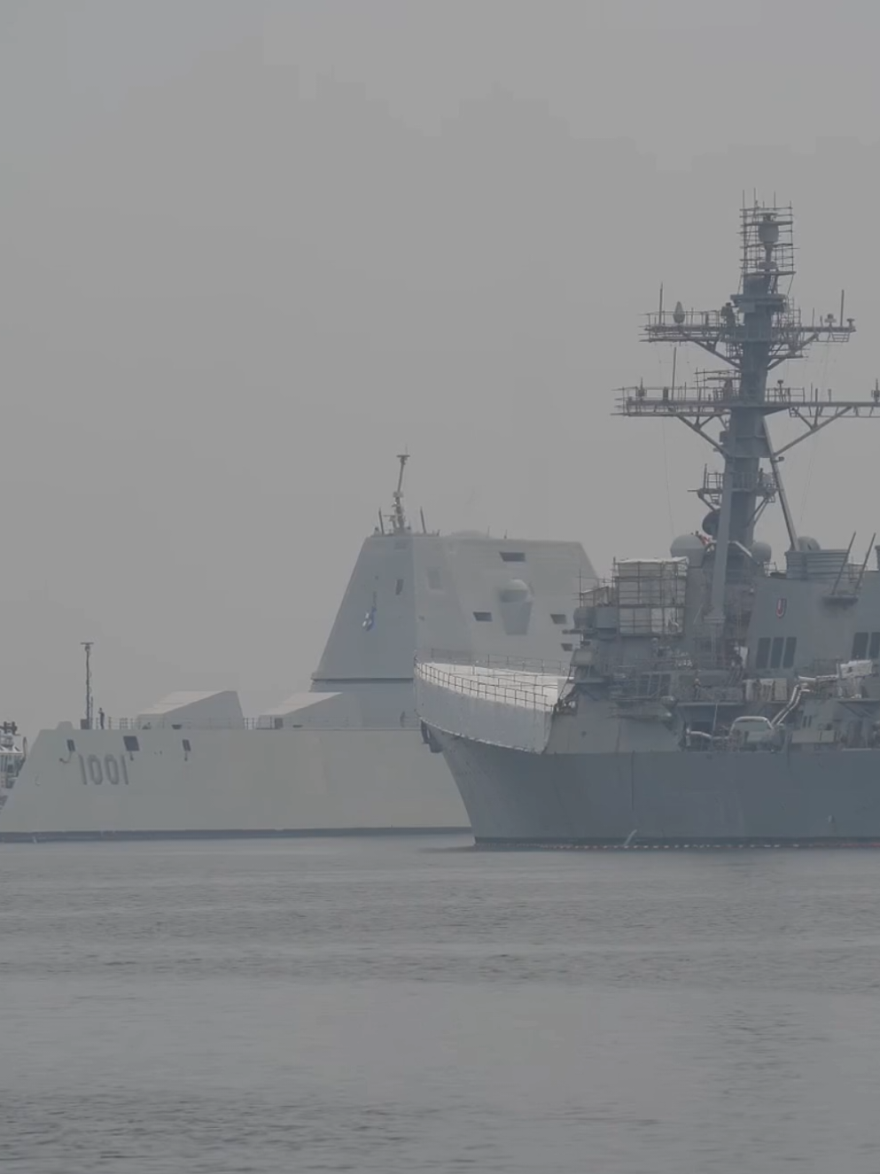 USS Zumwalt DDG-1000 Zumwalt class destroyer #zumwaltclass #destroyer #usnavy #unitedstates #fyp #foryoupage 