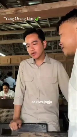 lucu bangetttt cara makannya 😵‍💫😵‍💫😵‍💫