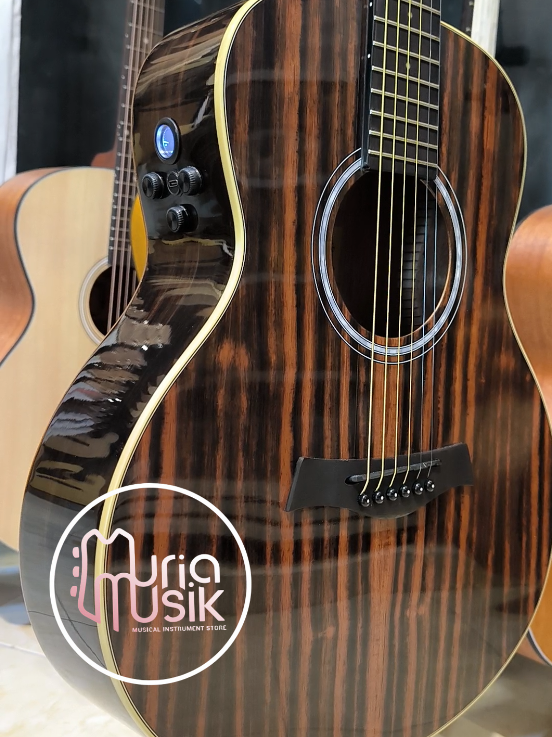 ready stock di muria99store  langsung cek langsung di store  atau bisa juga ceckout di showcase kita ya ka. #gitar #gitarakustik #gitarcowboy #jualgitar #gitaraegtuner #cowboyaeg #cowbkyaeg3gns #muria99store #