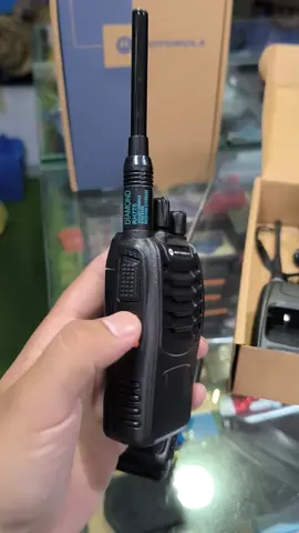 Motorola walkie talkie  Type c charging  Eaisy to get  16 channels  #motorola  #walki #walkietalkie #sertao #cityoflondon #transito #emergencia #pmr #caminhoneiros #centrooeste #ptt #hamradio #rodovia #ipcamera #estradas #amateurradio #zonarural #icom #cbradio #earpiece #baofeng #walkietalkiebuilding #radiocommunication  #hunting  #outdoor  Delivery All Pakistan Available 