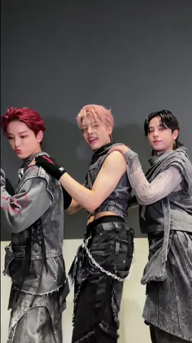 come on maknaes🖤 #andTEAM #HARUA #TAKI #MAKI