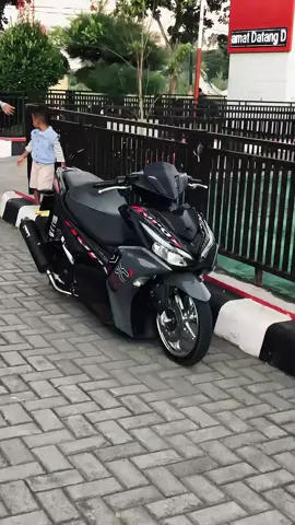 emang mantul punya istri 2😋🤣#aerox155 #ogahjinjitstyle #aeroxmodifikasi #fyp #viraltiktok 
