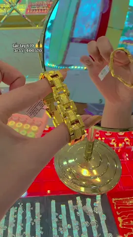 #kimvanphuoc #kim_vạn_phước #kimvanphuocjewelry #vàng_18k #tiệm_vàng #reels #hottrend 