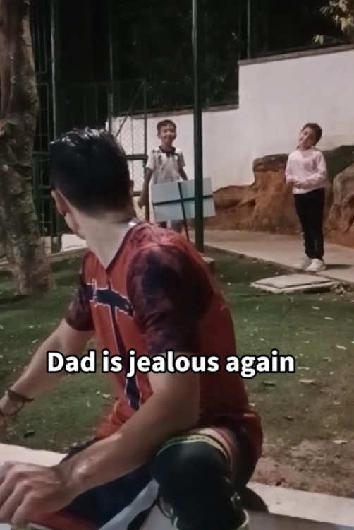 That moment when a dad meets his daughter’s boyfriend for the first time #fyp #feeling #viral #foryou #emotional #parents #dad #dadsoftiktok #daughter