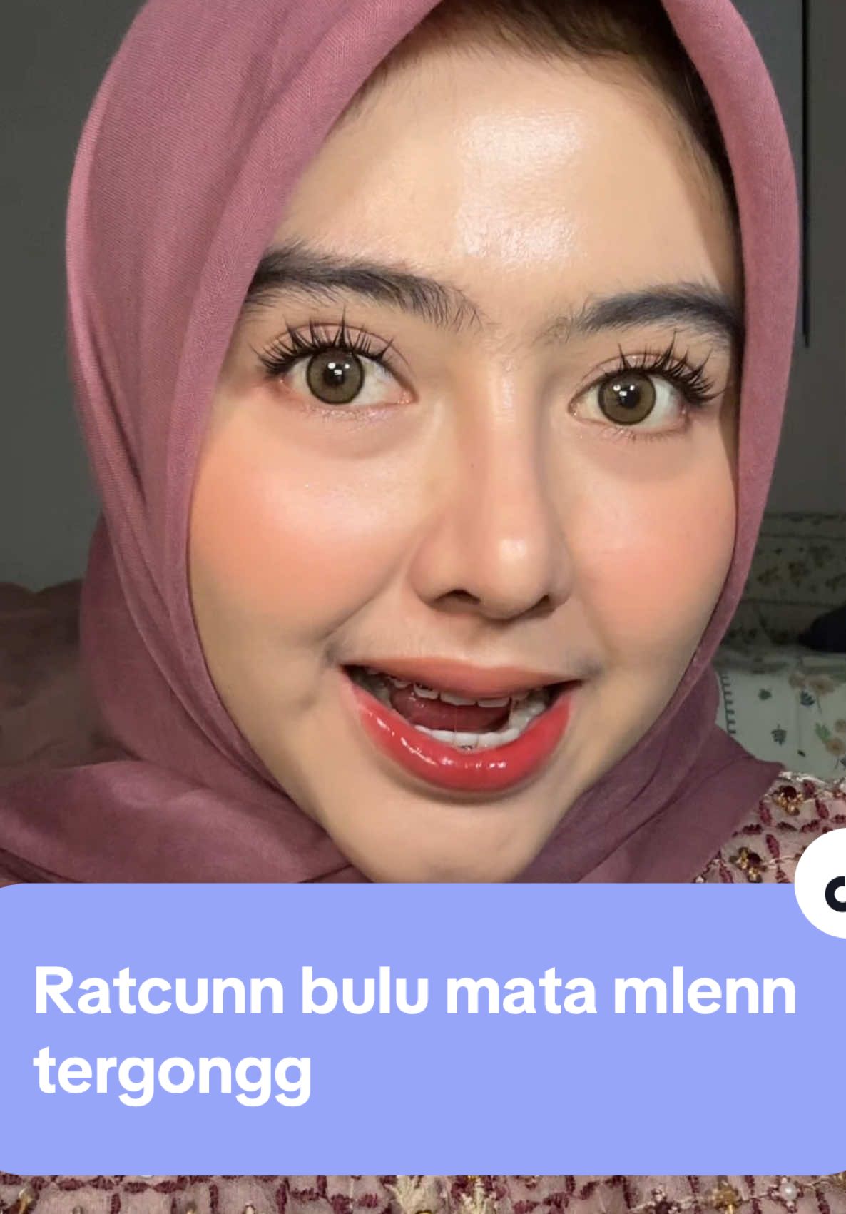Gampang masangnya, gampang copot nya.. emang cuman dia doang yang bisa @MlenDiaryID  #MlenDiary #bulumatapalsu #falseeyelashes