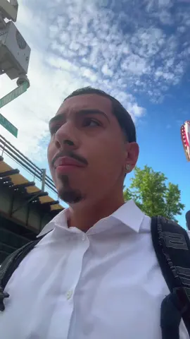 I fr can’t name not one of her songs but ABANDONED HOUSES WHERE DA TAPE AT #nyc #newyork #newyorkcity #bx #bronx #philly #phillytiktok #philadelphia #meekmill #meek #hood #hoodmemes #corporate #corporatetiktok #corporatelife #corporateamerica 