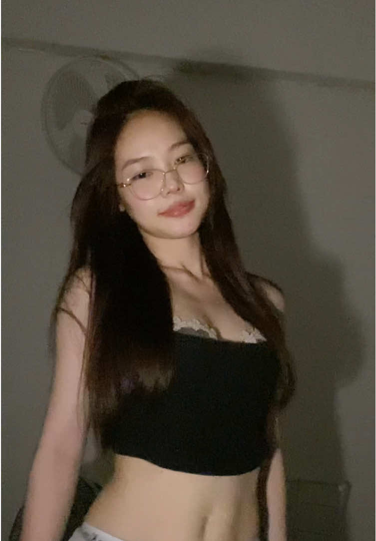 😈