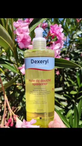 Hello les Beauty's, 🌼 l'huile de douche apaisante 🌼 de chez Dexeryl Essentiel, vous connaissez ? Un joli packaging bien pratique à emmener partout lors de mes escapades en week-end.  Elle lave bien et se rince très facilement. C'est une belle découverte cette huile de douche DEXERYL avec sa base sans savon. Une texture douce et agréable à l'application tout en respectemant ma peau car elle supprime assez bien mes démangeaisons et respecte mon équilibre cutané. Résultat : Ma peau est souple, douce, hydratée et apaisée, sans aucune sensation d'inconfort après le rinçage. Je vous la recommande sans aucune hésitation. Collaboration commerciale non renumerée avec @Dexeryl Essentiel que je remercie et recommande. #dexerylessentiel #huilededouche #testauthentique #avis   #partenariat #test #ambassadrice #testeuse #collaborationcommerciale   #testauthentique #foryou  🐛 Collaboration commerciale non rénumérée 🐛