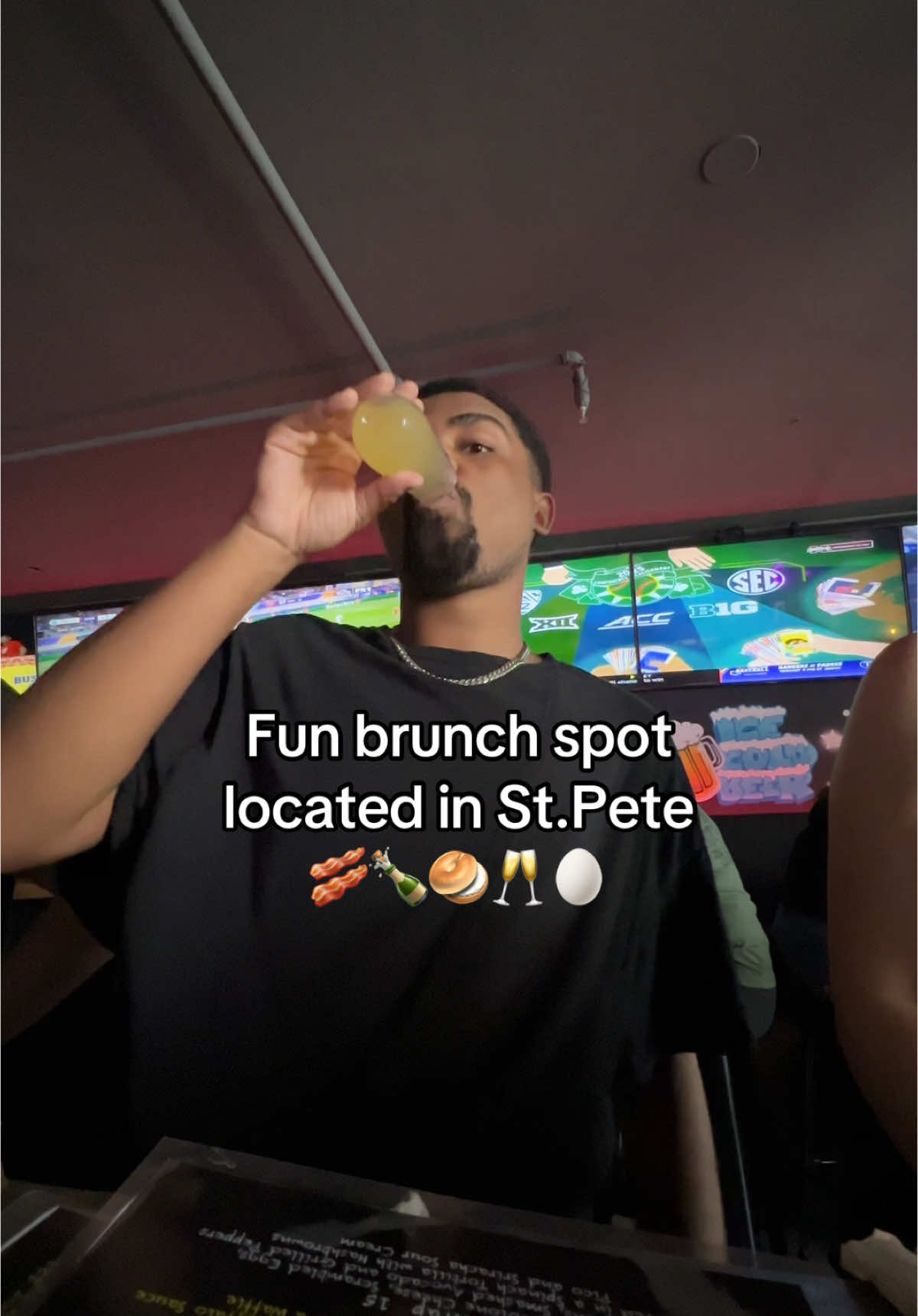 Thirsty First was a vibe 🔥📍 Bottomless is the only way🙂‍↕️ #stpetersburg #stpete #stpetersburgflorida #brunch 