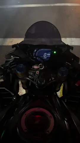 tebak ending🗿 #cbr250rr #babyrr250 #cbr #250cc #fyp #fypdongggggggg #fypシ #fypage #jogja24jam #jogja #sadstory #sad 