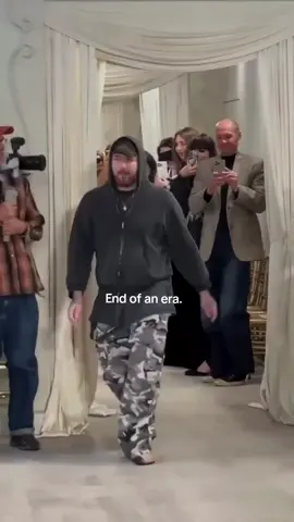 The last #Balenciaga Couture by #DemnaGvasalia