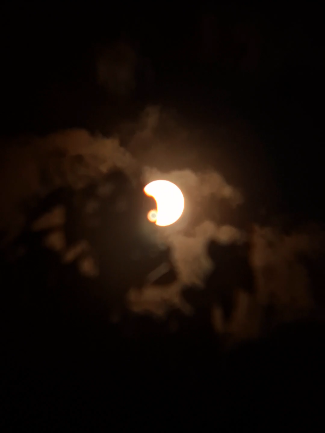 Almost Fullmoon ✨️ Full Buck Moon 🦌🌕 Shot on #samsung #samsunggalaxy A55 5G with #apexel18x25zoom  July 09, 2025 Calamba city, Laguna #fullmoon #moon #buckmoon #buckmoon #foryou #fyp 