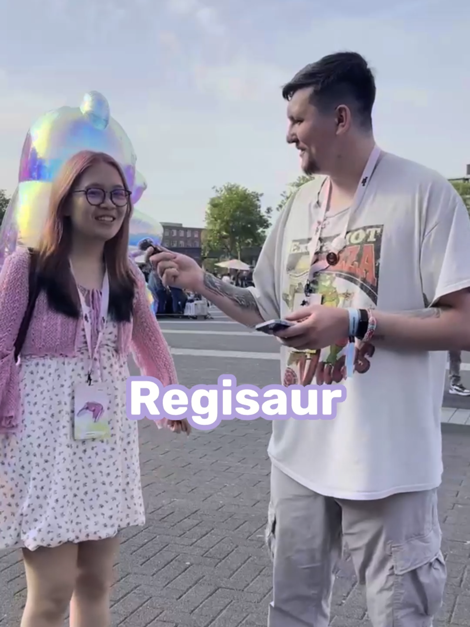 Interviewing Regisaur! #regisaur #mcctester #streetinterviews #twitchcon #twitchcon2025