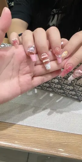 🎀🎀 #nails #nailart #nailbox #nailthietke #nailxinh #nailxinhtaydep #mongxinhmoingay #mongxinh #móng #móngtayđẹp #móngđẹp #mẫunailđẹp #mẫunailxinh #tiemnailboxbonggon #xuhuong #capcut #douyin 