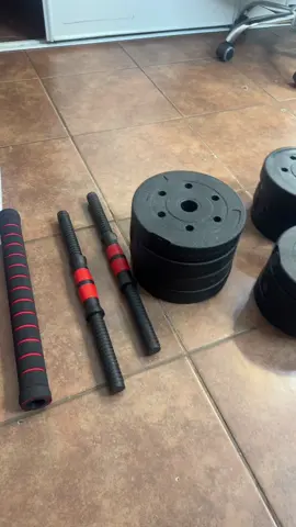 #dumbbells #homegym #dealsforyoudays #gymequipment 