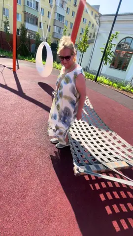 Не одна бабушка при съёмке видно не пострадала! #бабушка #granny #гуляем #минутаславы #гамак #рек #вднхрязань  