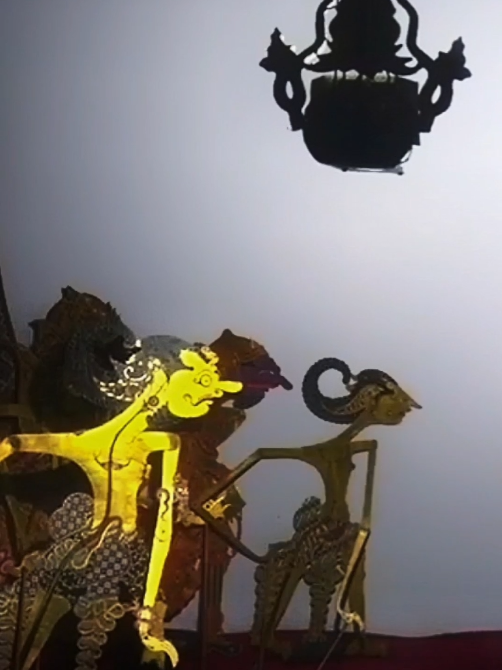 nek ora piye kang?? . #ngamuk #wisanggeni #ontoseno #bedahngastina #dalangseno #kisenonugroho #kisenonugrohoalmarhum #ratu_ngamarto #wayang  #wayangjawa #masiiaa😈 