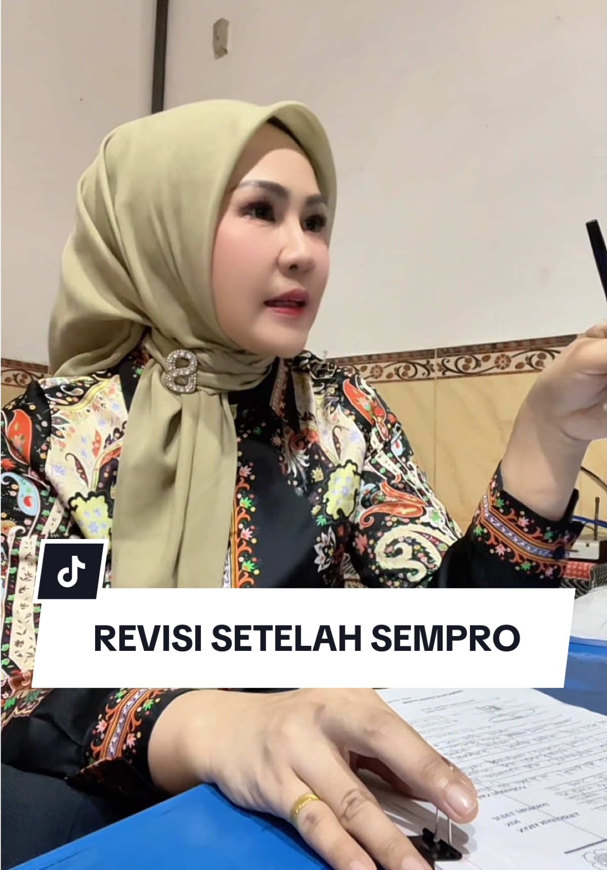 Sharing dan revisi santuy setelah sempro, otw BAB 4 🫶🏻☺️🥰 #bimbingan #bimbinganskripsi #sempro #skripsi #sidang #sidangproposal #sidangproposalskripsi #seminar #penelitian #mahasiswa#psikologi #psikologiindonesia #dosen #mahasiswaindonesia #mahasiswaakhir #bismillah #kualitatif #metodepenelitian #metopen #kualitatifvskuantitatif 