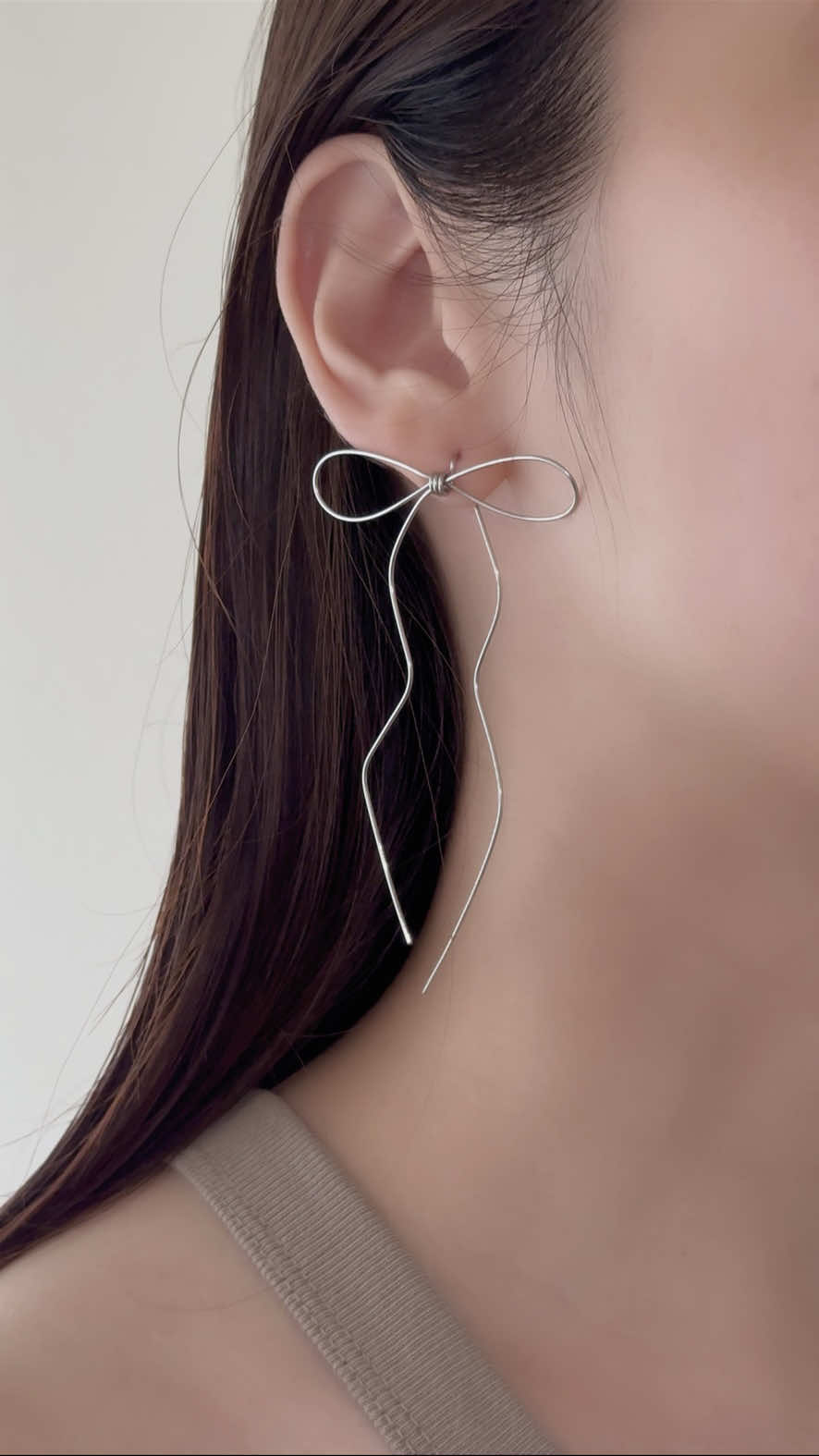 友達にそれどこのってめっちゃ聞かれる！存在感抜群のリボンピアス🎀✨ 