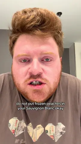 Frozen peaches in your Sauvignon Blanc!? #foryoupage #fyp #foryou #fypage #trendingvideo #viral #4u #foryoupageofficiall #fypシ #fy 