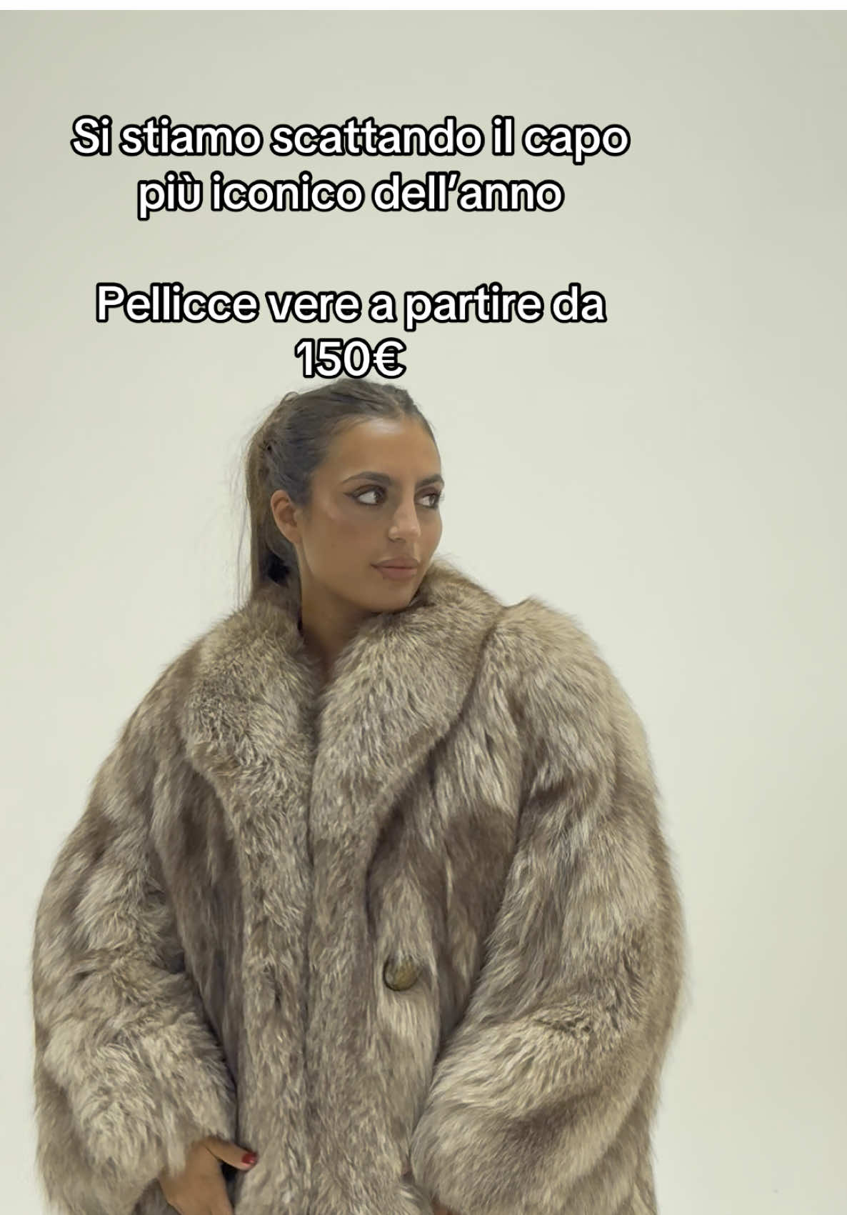 Come puoi non averlo ?! Seguici e scopri il lancio del drop #SmallBusiness #volpe #pellicce #vintagefur 