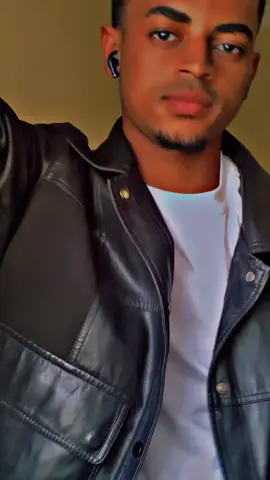 …be loyal, but do not be weak🤍 #viral_video_tiktok #kenyantiktok🇰🇪 #trendingvideos #viralvideos #tanzaniauniversities #challenge #tanzaniatiktok #viral_video #kenyantiktok 