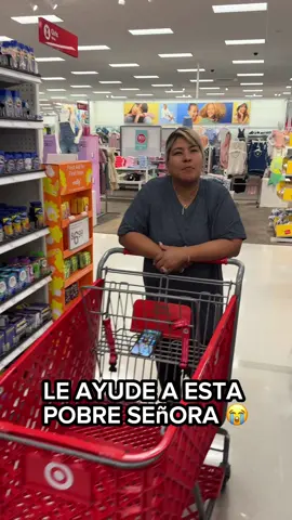 Le ayude a esta pobre senora… #tiktokshopsale #fyp #multivitamin 