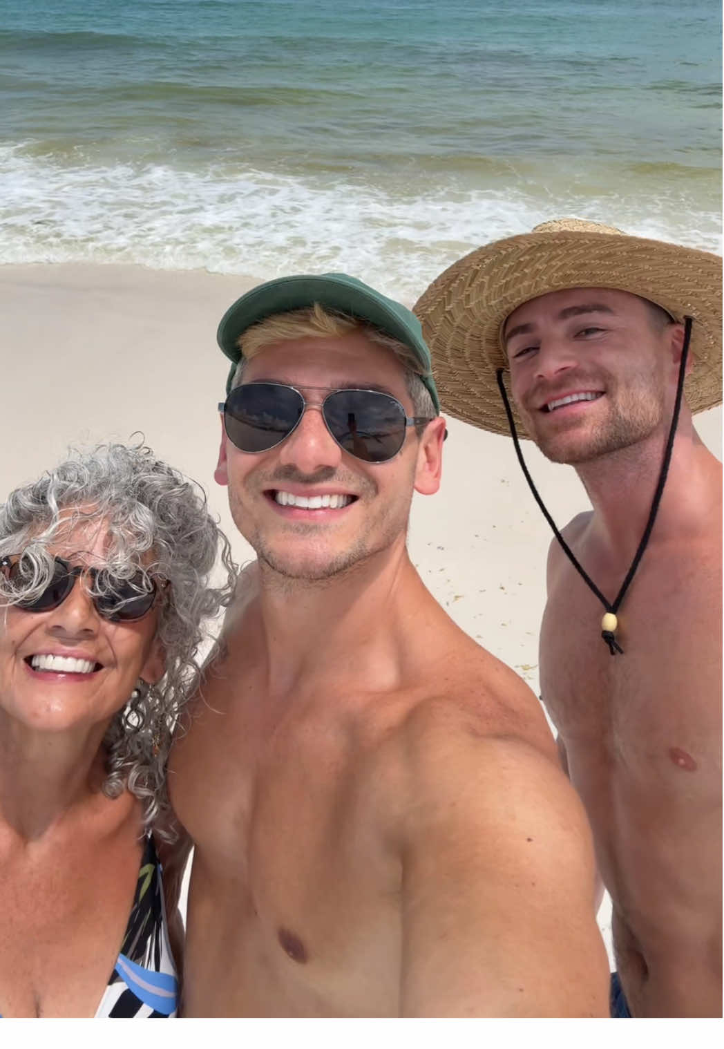 My mom said she’s ready to be an influencer if this gets 30k likes 😂 #pcb #panamacitybeach 