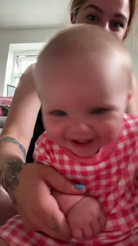 Dunno who loved this trend more. Me or her. #fyp #momtok #viral #babytiktok #girl #babytrend #drums 