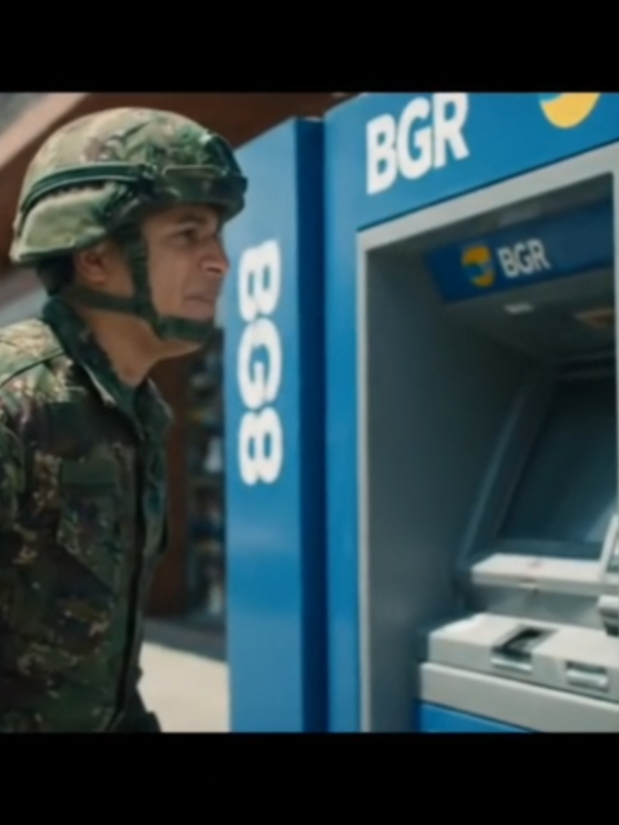 CUANDO ES FIN DE MES Y  EL MILITAR 🪖 SE ENTERA QUE PAGARON😂😅😁. #viralvideos #paratiiiiiiiiiiiiiiiiiiiiiiiiiiiiiii #destacame #militar #alegria #risa #CAJERO 