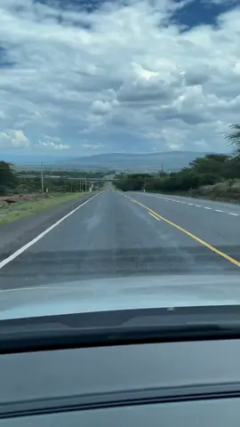📍Great Rift Valley in view. 🔥❤️ #roadtrips #roadtrip #roadtripkenya #tembeakenya🇰🇪 #travel 