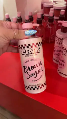 let’s go look for the new @VSPINK scents😍💞✨ #newproducts #newlaunch #vs #victoriassecret #victoriassecretpink #pink #halloween #fallscents #shopping #Vlog #shoppingvlog #shopwithme #comeshopwithme #comeshoppingwithme #SelfCare #selfcaretok #selfcaretips #hygiene #hygienetok #hygienetips #fyp #foryou #explore #explorepage 