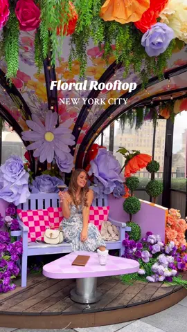 Floral Fantasy in New York 🌸🌸 Maguc Hour Rooftop  #newyork #newyorkcity #magichour 